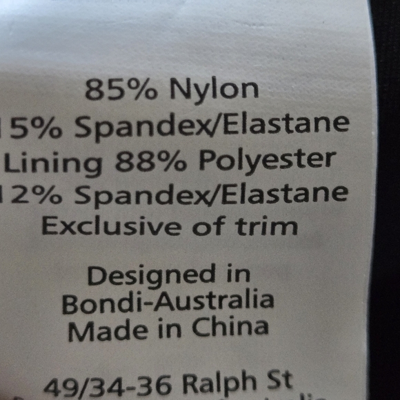 NipTuck Tummy Control Palm Foil Ruched Front Tropical Print One-Piece Swimsuit 8 - Picture 10 of 12